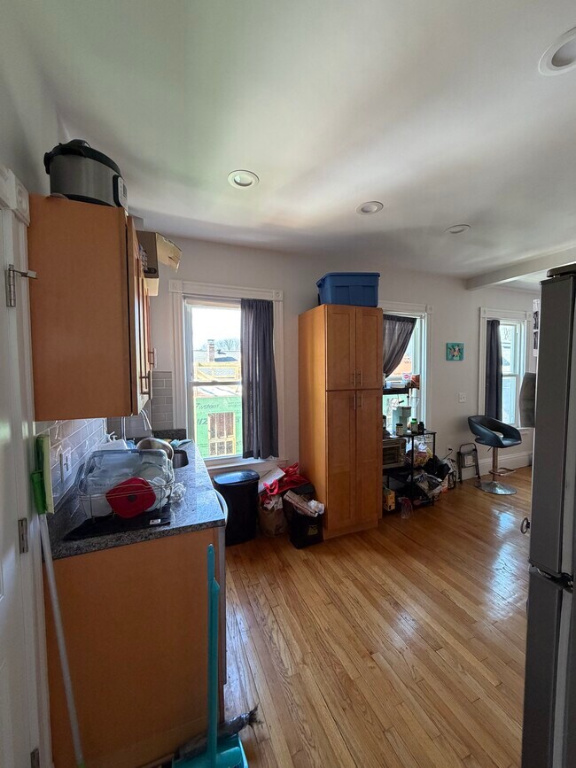 Foto del edificio - 384 Washington St