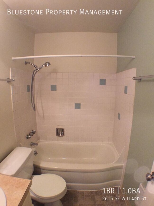Building Photo - Ground floor 1 bedroom in single story bui...