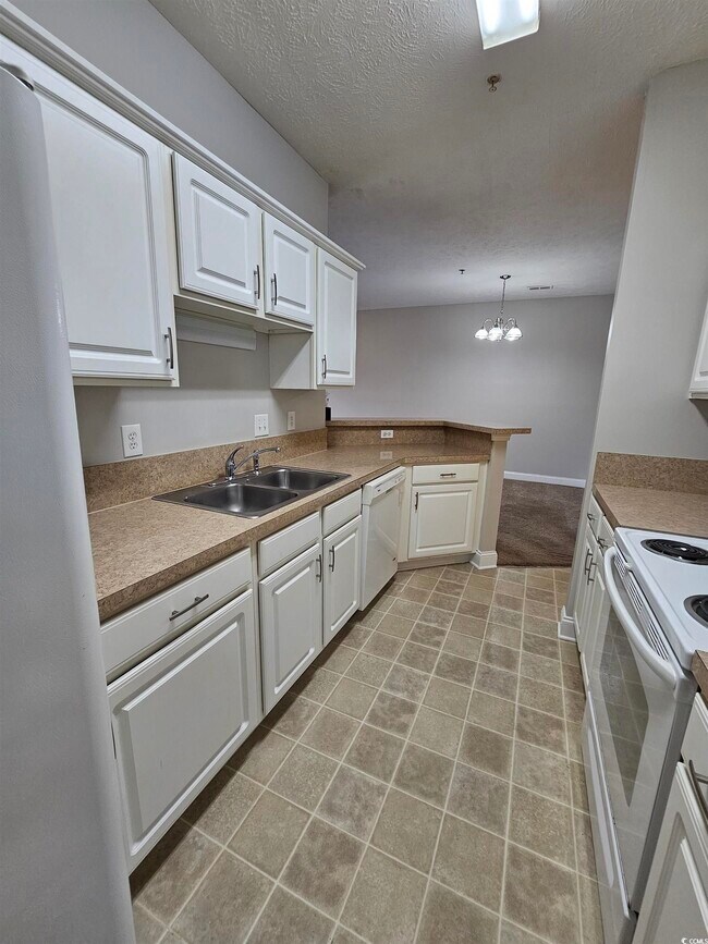 Building Photo - 106 Fountain Pointe Ln