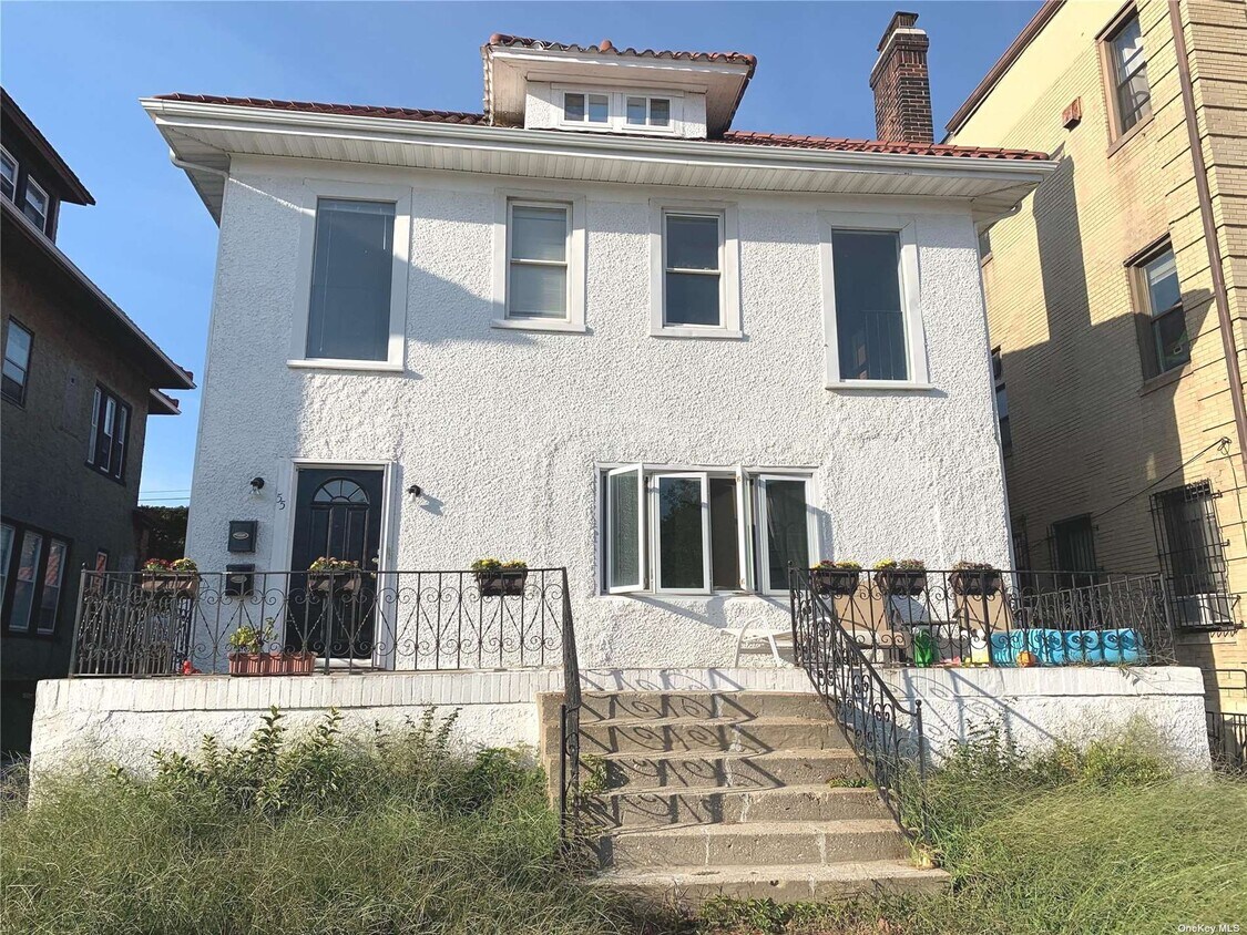 Primary Photo - 55 E Walnut St