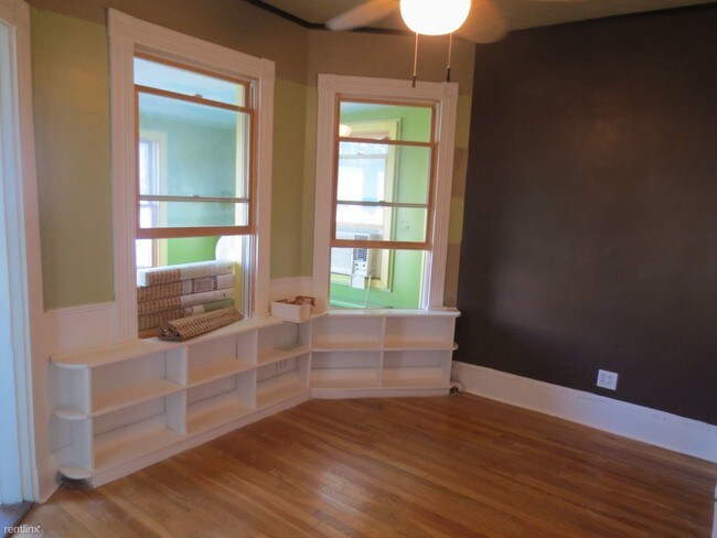 Building Photo - 20 Sheridan Ave