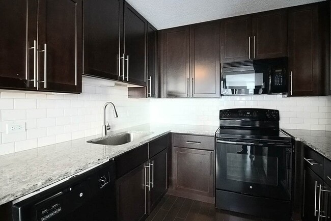 Photo - 99 W Huron St (Chicago, IL) Apartment