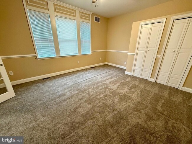 Foto del edificio - 3330 E Hollywood Cir