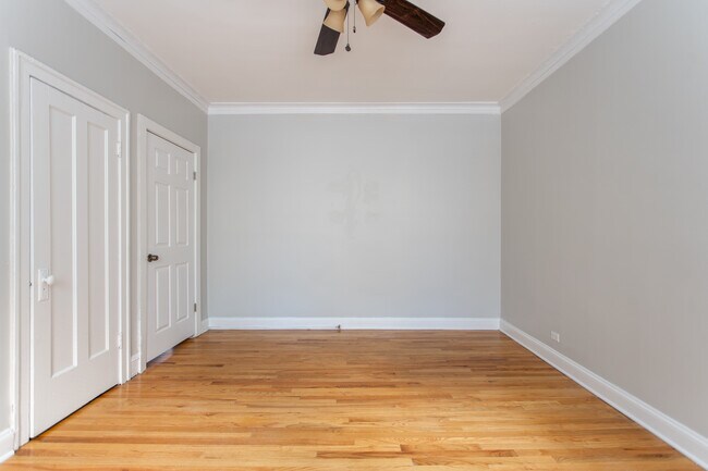 Foto del edificio - 2336 W Addison St
