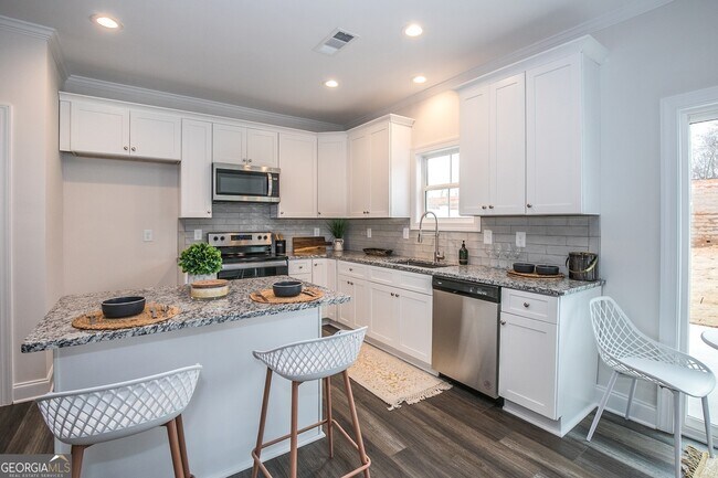 Foto del edificio - 123 Magnolia Pl