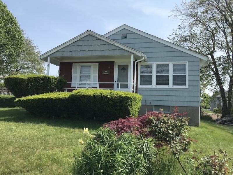 Primary Photo - Bonnet Shores Weekly Summer Rental