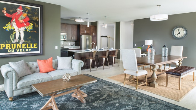 Emerald Row Apartments Oak Creek, WI