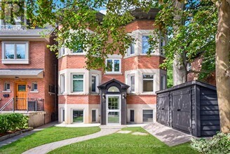 Building Photo - 30 Pinewood Ave
