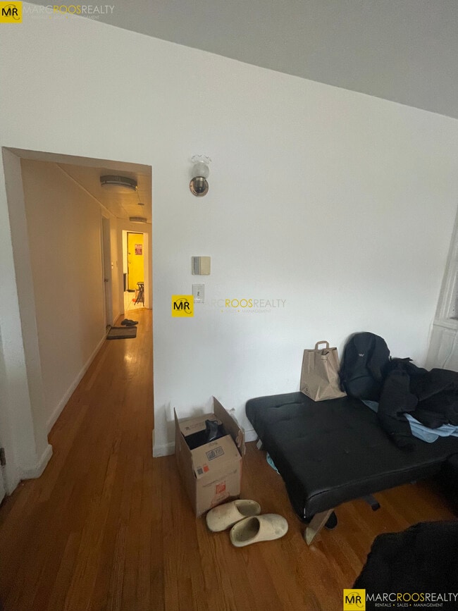 Foto del edificio - 824 Huntington Ave