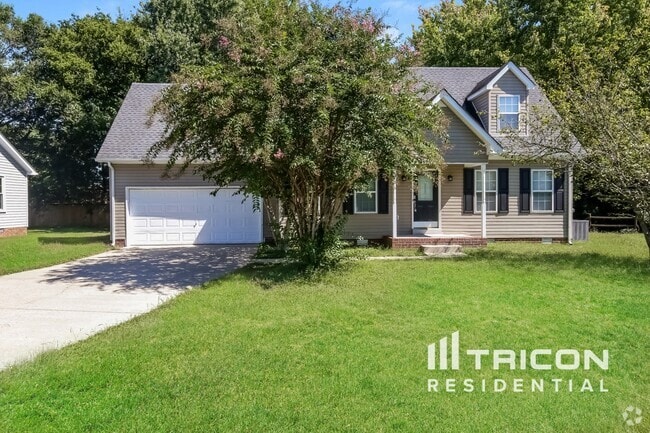 Building Photo - 1526 Amberwood Cir