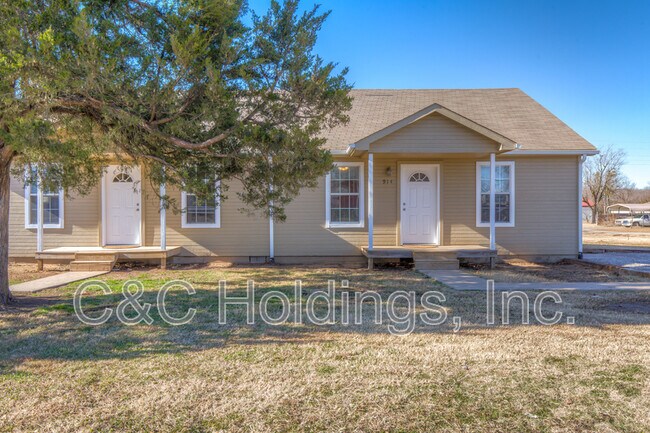 Building Photo - 914 Rockwood Avenue