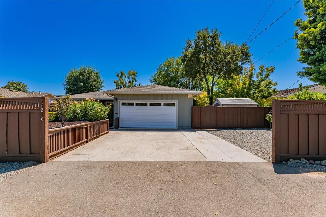 Primary Photo - 16210 LG Almaden Road