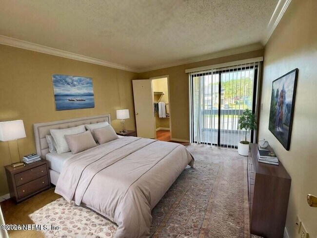 Foto del edificio - 10200 Belle Rive Blvd