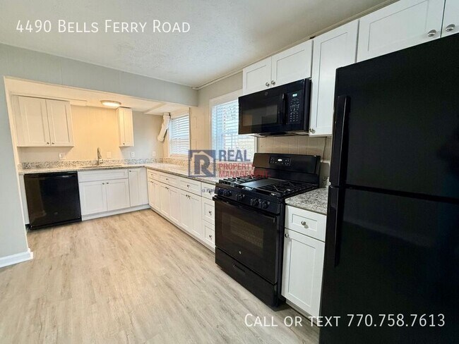 Building Photo - 4490 Bells Ferry Rd