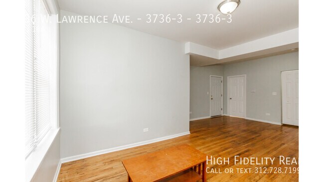 Foto del edificio - 3736 W Lawrence Ave