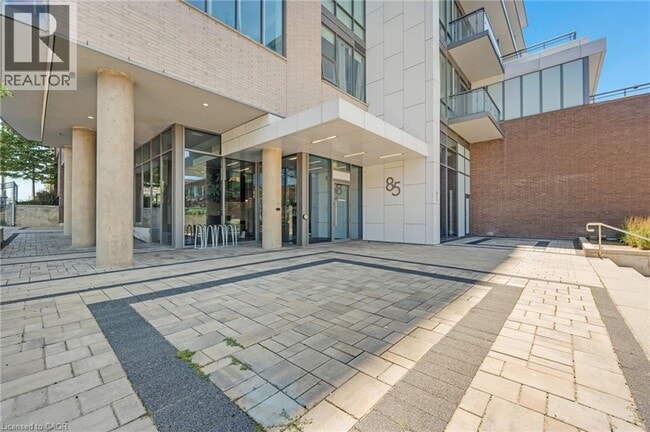 Building Photo - 85 Duke St W