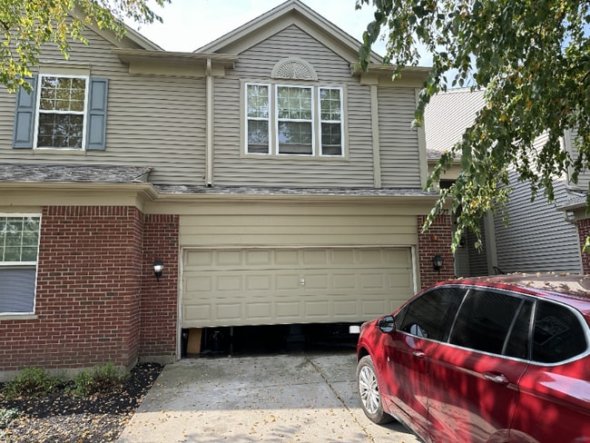 Building Photo - 1527 Yellowstone Dr