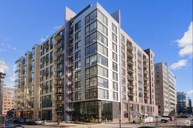 Building Photo - 37 L St SE