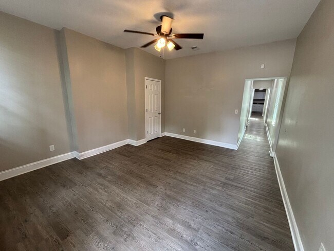 Foto del edificio - 2331 Cedar St