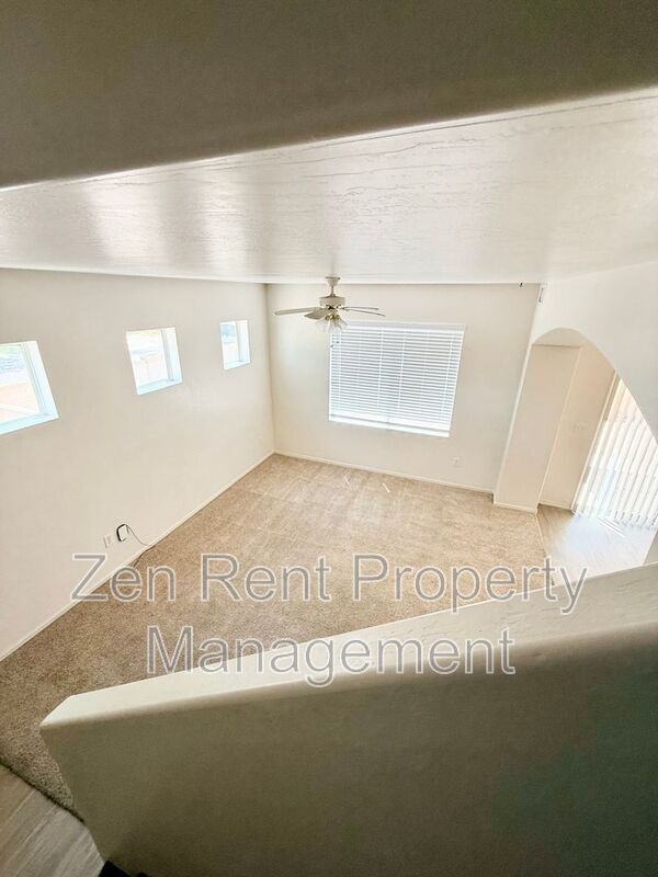 Building Photo - 4171 E Gail Dr