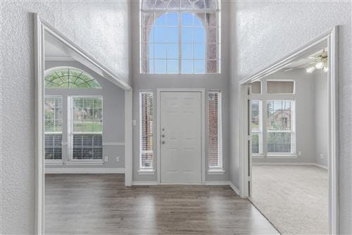 Foto del edificio - 7744 Bridlewood Ct