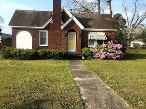 Building Photo - 1315 Hamrick Ave