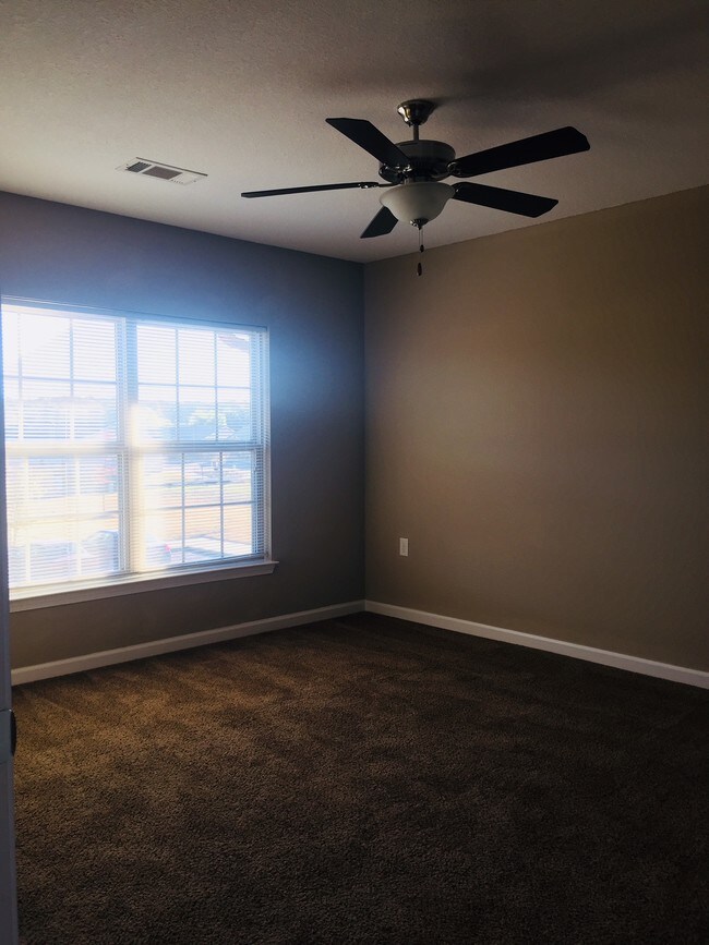 Foto del edificio - 159 Dena Jo Dr