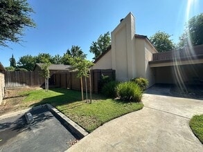 Building Photo - 3701 Colonial Dr