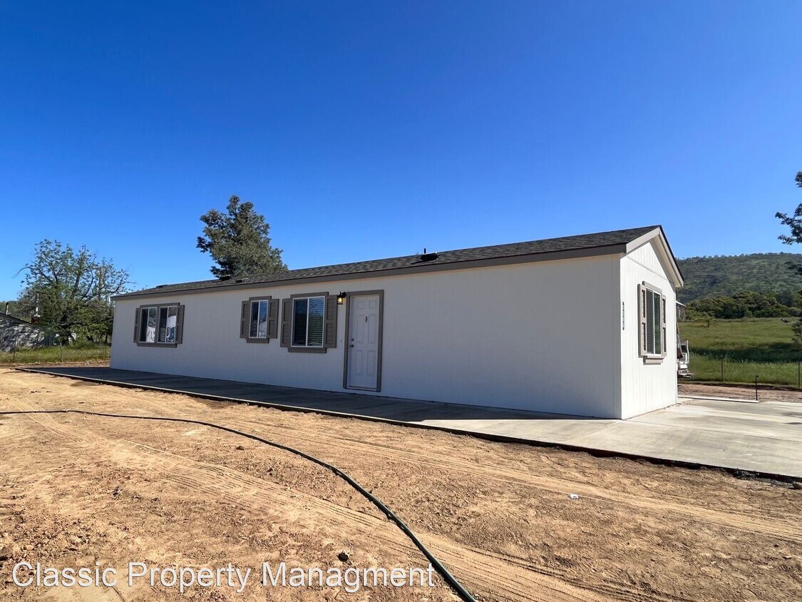 2 br, 2 bath House 7306 Hwy 49 N House Rental in Mariposa, CA