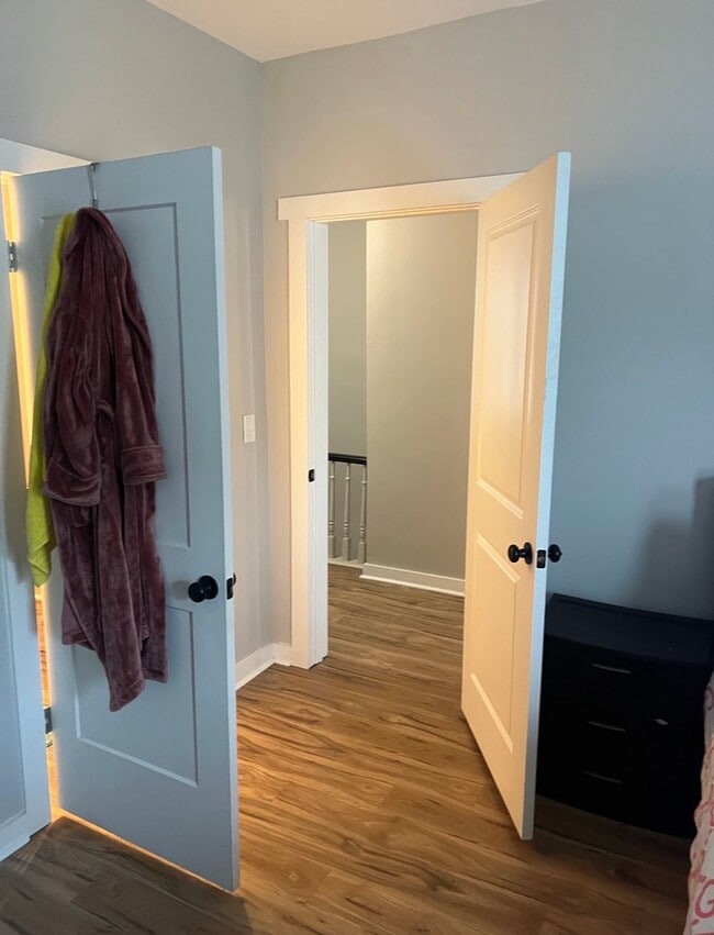 Foto del edificio - 1917 W Madison St