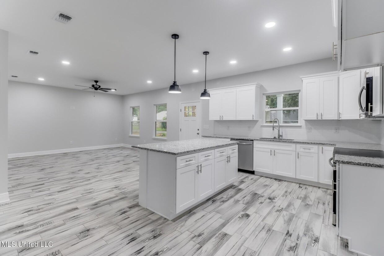 Foto principal - 3121 Seahorse Rd