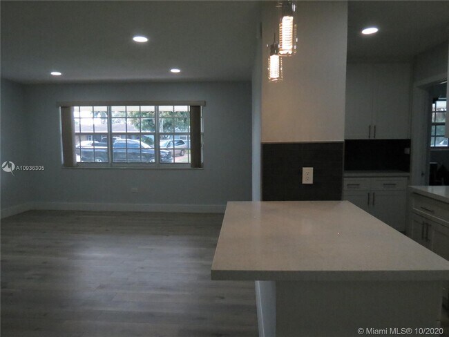 Building Photo - 7913 Meridian St