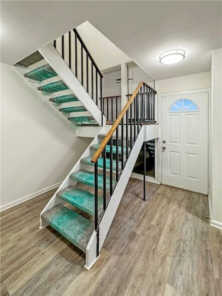 Foto del edificio - 314 College Park Dr