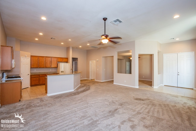 Foto del edificio - Gorgeous 3Bdm + Den 3Ba Home near Aliante ...