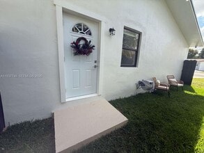 Building Photo - 10785 SW 26th St