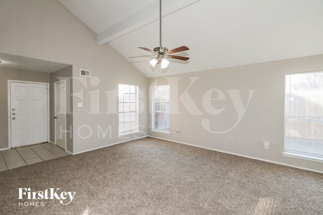 Building Photo - 9310 Westacre Pl