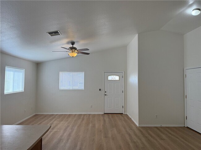 Foto del edificio - 3416 N Yuma St