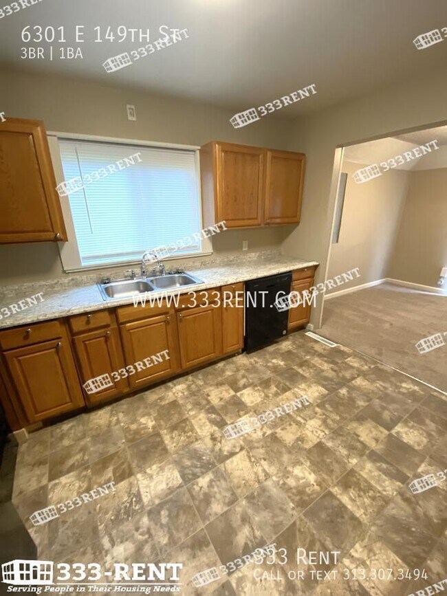 Foto del edificio - 6301 E 149th St