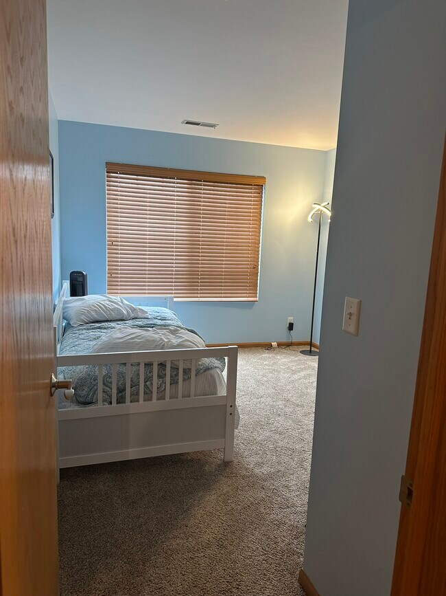 Segundo dormitorio - 7417 Thomas Dr