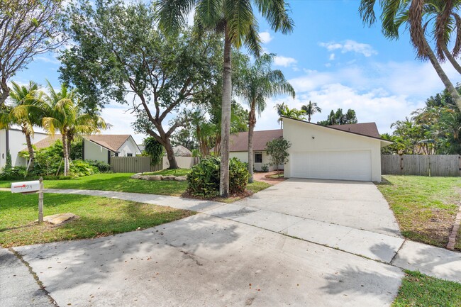 Building Photo - 1394 Gallinule Cir