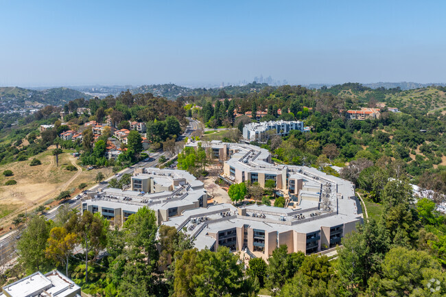 Aerial Context - Eaton Crest