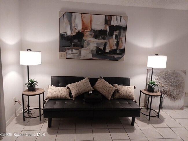 Foto del edificio - 2989 Sir Hamilton Cir