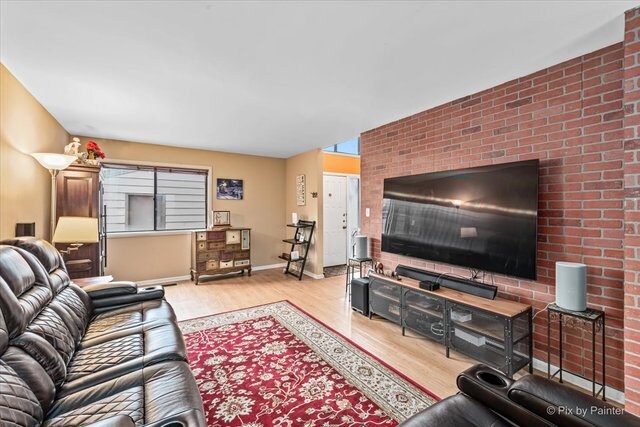 Foto del edificio - 109 Burnside Ct