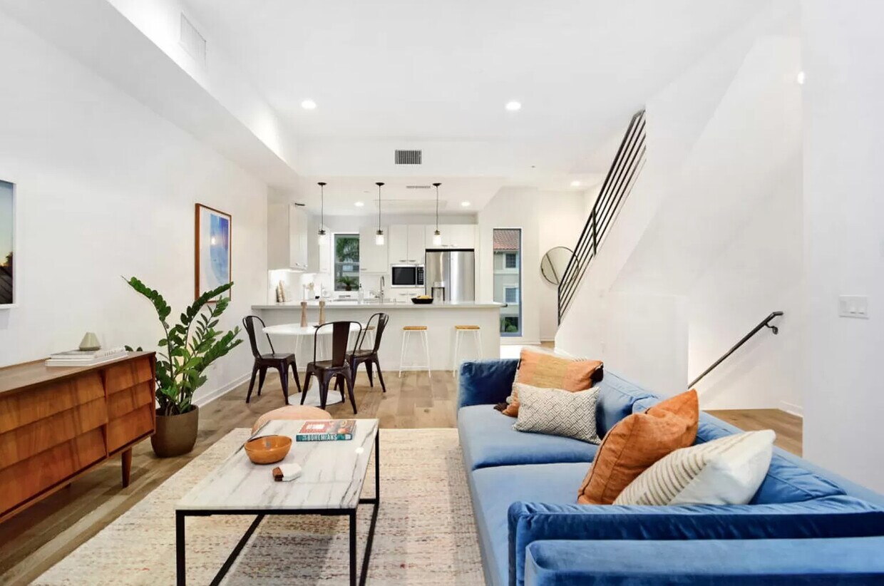 Foto principal - 4825 Craner Ave