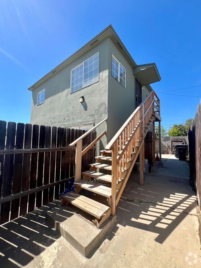 Building Photo - 4578 Logan Ave