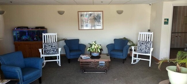 Building Photo - Lake-View Living Studio Suites