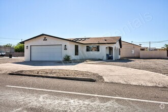 Building Photo - 2300 Palo Verde Blvd S