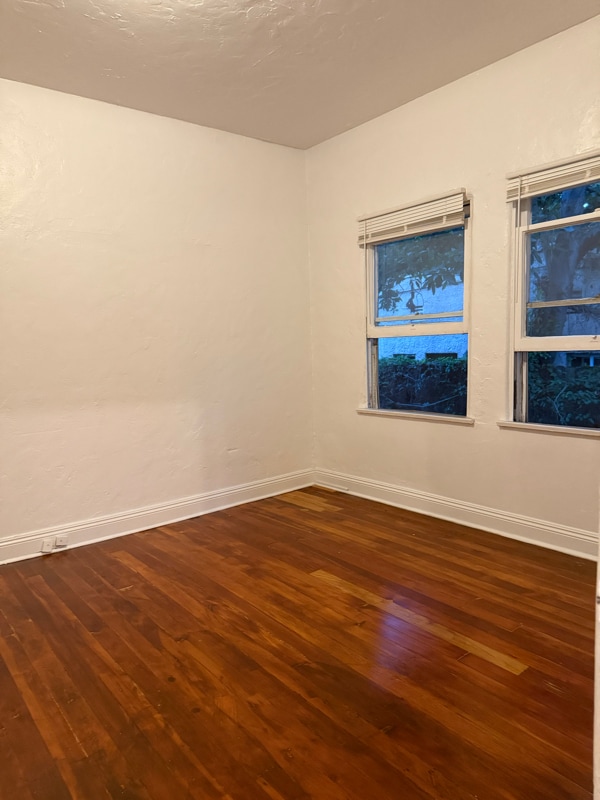 Building Photo - 1201 N Orange Grove Ave
