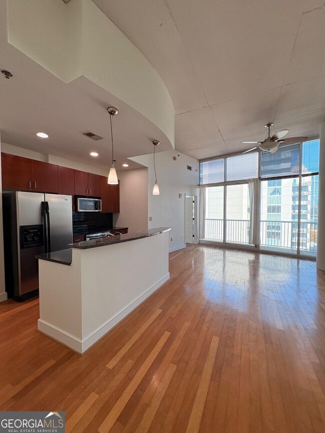 Foto del edificio - 44 Peachtree Pl NE