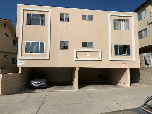 Primary Photo - 611 E Verdugo Ave